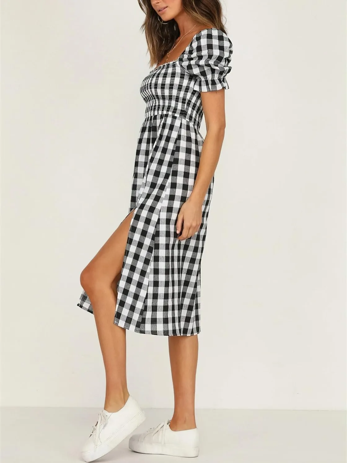 chouyatou Women's Summer Gingham Puff Sleeve Dress Plaid Smocked Backless Split Flowy Beach Midi Dress