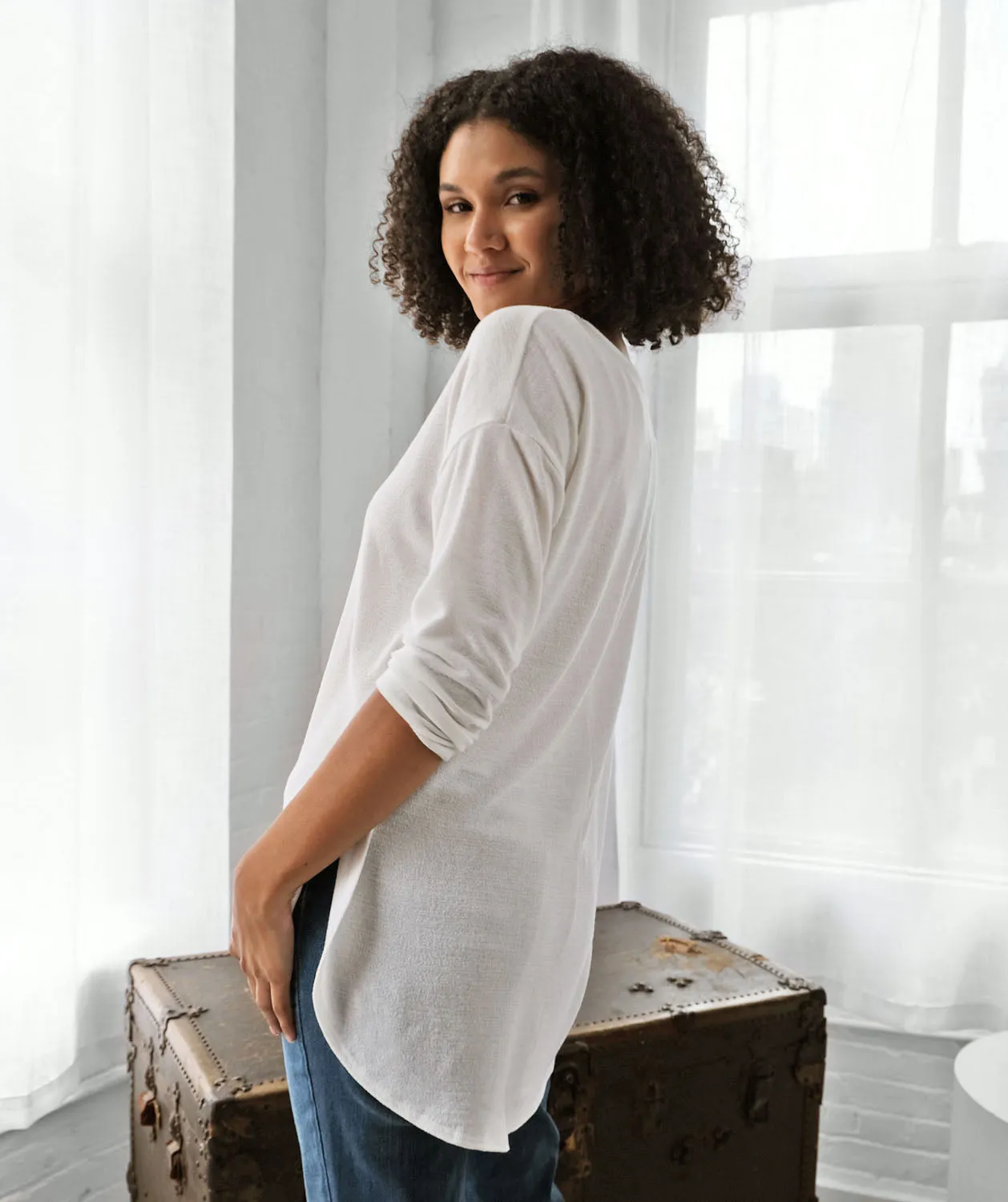 MAGNOLIA lightweight sweater tunic in Ivory
