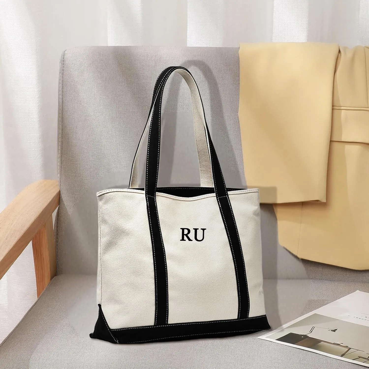 Personalized Women's Tote Bag Embroidered Shopping Bag with Name Reusable Canvas Tote with Zippered Pocket Gift for Mom